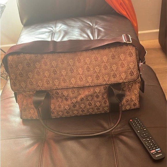Large Anne Klein Tote/Carpetbag.